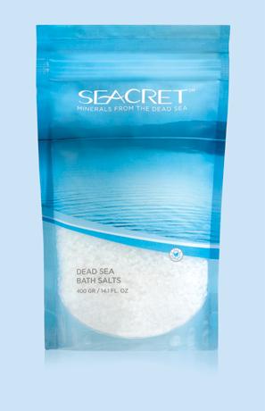 BODY DEAD SEA BATH SALTS Natural bath salts deliver the calming powers of pure Dead Sea minerals. Pour a generous amount into a warm bath and soak for approximately 20 minutes before rinsing.