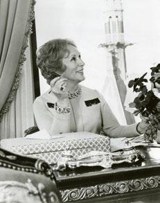 Today, it boasts a portfolio of more than 25 prestige beauty At the heart of the company s 70-plus years of success is the daring and determined spirit of its namesake founder Estée Lauder one of the