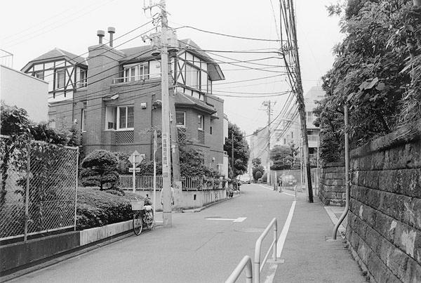 Contact Zone, 2008 Series of 74 photographs, b/w This photo series came into being during the artist s three-month stay in Japan.