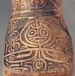 Tahitian tattoos also remain a popular art form.