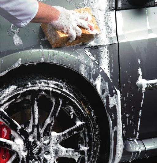 SMALL CASKS Hand Shampoo Exterior // For manual car wash of vehicles Art. no. 43400500 500 ml p. u.