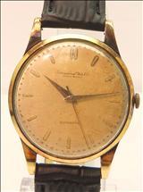 Estimate: $900 to $1,200 Lot: 252 6AMAW5 OMEGA, A YELLOW GOLD SECONDS SUBDIAL MANUAL WATCH 奥米茄黄金小三针上链表 Round case.