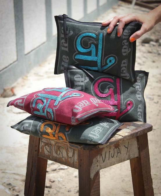 JOLI SHREE INDIAN TRUCK / MARKET BAG / RUST With the Joli Shree line, Joli reinterprets the ubiquitous Indian market bag to offer its version of