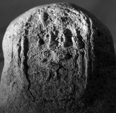 2010 NEW LIGHT ON THE AMARNA PERIOD 11 5. The fourth amphora handle impression is probably the most important of the series (TBO 0565; fig. 13a b).