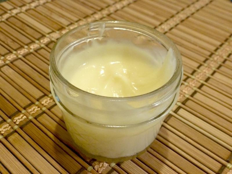 ½ cup pure shea butter ½ cup coconut oil 1 tablespoon honey 40