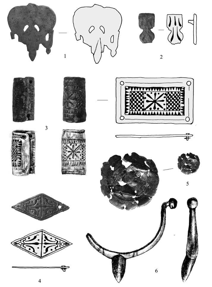 Fig. 5. Biatorbágy-Kukorica dűlő (Pest County, H). Copper inlaid phalera pendant, Flavian period (after Mr á v 2010, 154 fig. 3) Fig. 4.