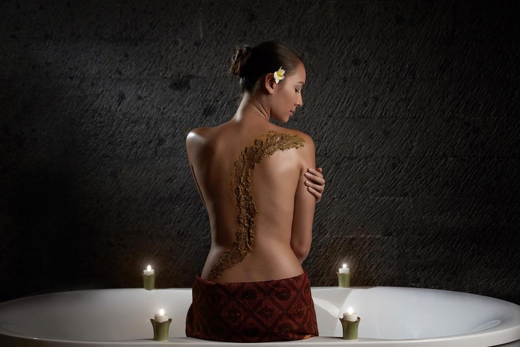 Inspired by a Peranakan rich cultural heritage affair and natural environments Thevana Spa offers guests a unique Balinese experience blended with the exquisite Peranakan