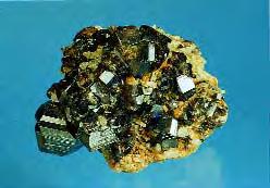 77 ct; photo by Jaroslav Hyrsl. Read, Butterworth-Heinemann, London, 1994), cassiterite is uniaxial with very high refractive indices n w =2.003, n e =2.