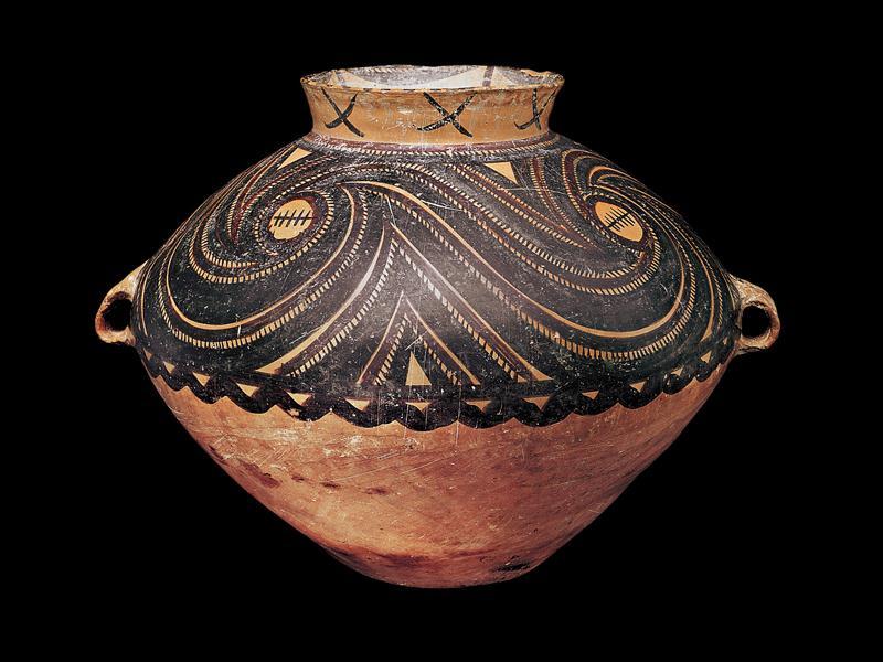 Burial urn, Kansu type. Neolithic period, c.2200 BCE. Pottery with painted decoration. Height 14-1 8".
