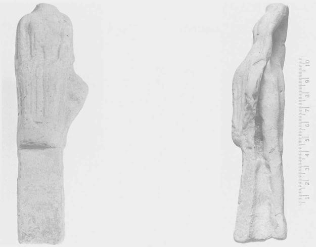 7 Figurine (fragment), woman from