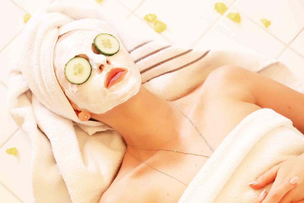 Facials and Treatments Skin Cleansing Superficial & Deep Clean Sing Toning and Moisturising Removing Skin