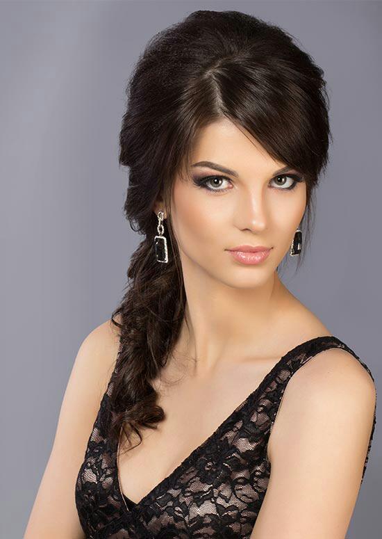 BRAIDS, PLAITS & FISHTAILS If you are looking for more lenght, more body, a dreamy sexy or classical look speak to us.
