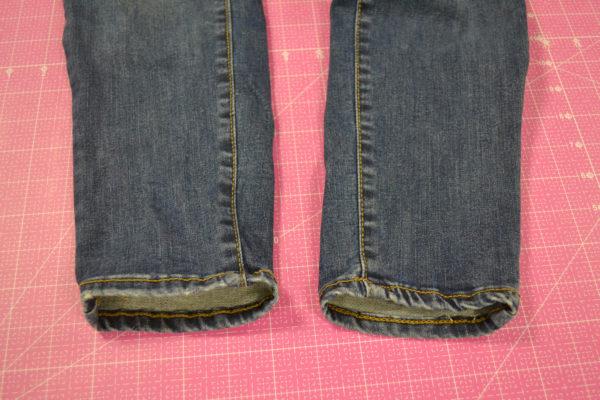 Check out my adorable pink cutting mat from Havel s Sewing! These jeans were a good fit, soft and a nice color of denim.