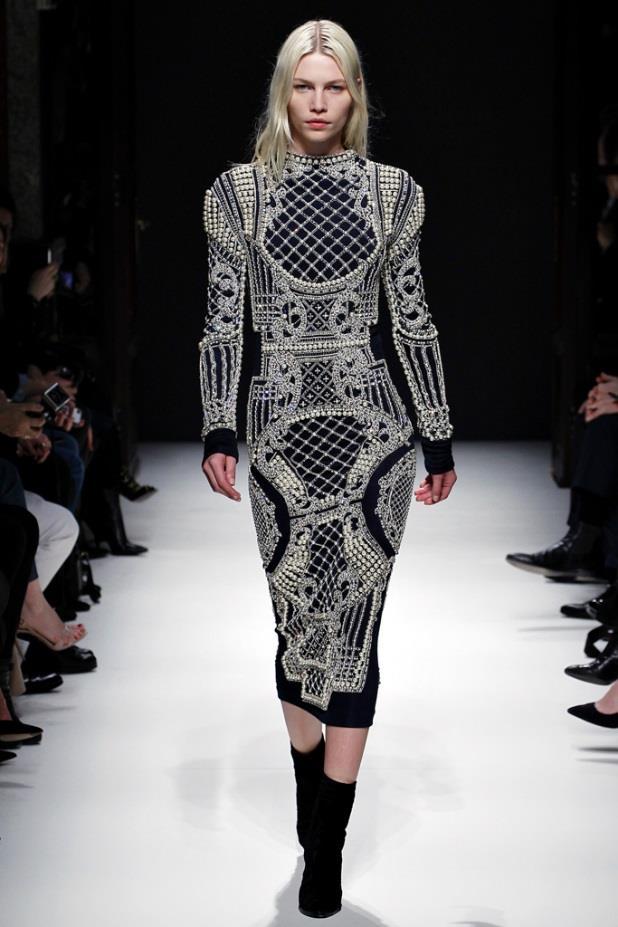 PART B TOTAL PRODUCT CONCEPT BALMAIN Balmain has a Parisian couture style with each piece. All the pieces have old traditional Balmain infused with current youthfulness.