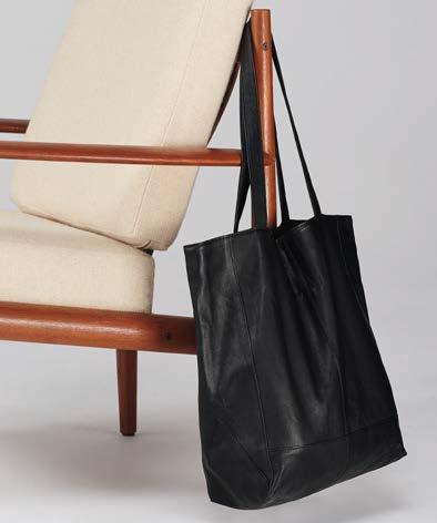 Your 24/7 tote. Practical. Polished. Perfect.