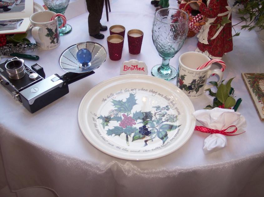 china and Napoleon Marbleized flatware to create this festive