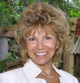 Meet the Team Sharon Quercioli Sharon Quercioli is a highly successful entrepreneur with over 20 years in the recycle industry. The former Vice President of Static Control components, Inc.