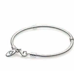 MOMENTS Silver Charm bracelets The most popular bracelet size is. A bracelet is perfectly sized when you measure your wrist tightly and add 2 cm.