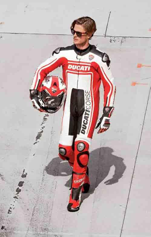 One-piece leather suit 9810211_ perforated Ducati Corse 13 Racing boots 9810202_ Leather gloves 98102190_ Full-face helmet 98102330_ ECE