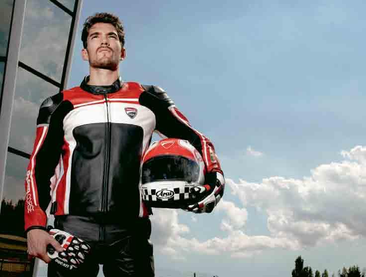 Leather jacket 9810214_ red 9810216_ red perforated 9810215_ black 9810217_ black perforated Proud 14 Full-face helmet 98102600_ ECE 98102601_ USA 98102602_ AUS