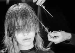Then drop the hair into a natural fall and cut the fringe using the same technique than before. 4.
