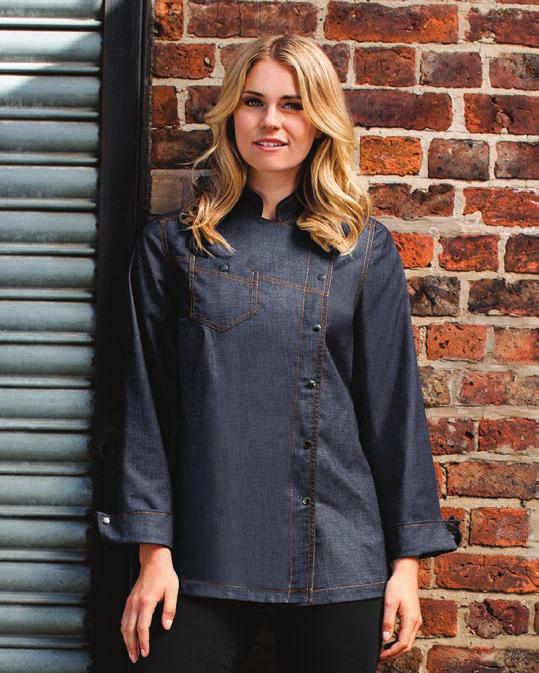 Made from heavy-duty fabrics and trimmings that stand up particularly well to frequent washing, the models in the URBAN CHEF collection provide an inimitable look, inspired by the trend for denim in