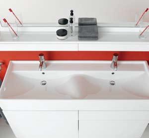 In addition to combining the washbasin, storage unit and mirror, endless other configurations are possible.