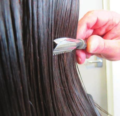 Effect Sliding is using one motion to cut the meche of hair from short to long in one movement.