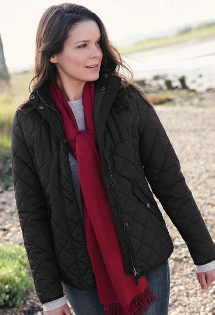brakeburn ClassIC QUIlteD JACKet A lightly insulated diamond quilted jacket with a cord lined collar.