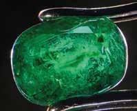 nic fillers, e.g. oil or resin in emeralds with reasonable resolution and get a 3D insight into their orientations.