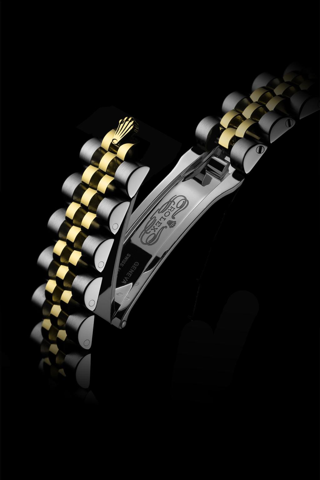 Features JUBILEE BRACELET The Jubilee, a supple and comfortable five-piece link metal bracelet, was designed and made