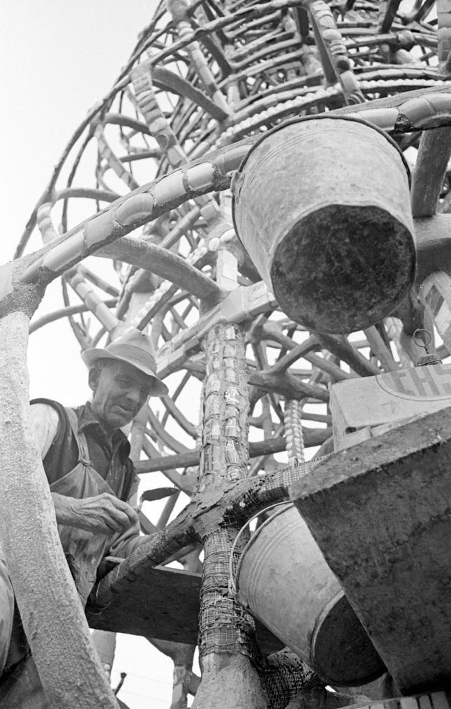 Watts Towers Sanford H. Roth (United States, 1906 1962) Simon Rodia/Watts Towers, c. 1950 35mm negative Beulah Roth Bequest, PhA.1993.9.24.
