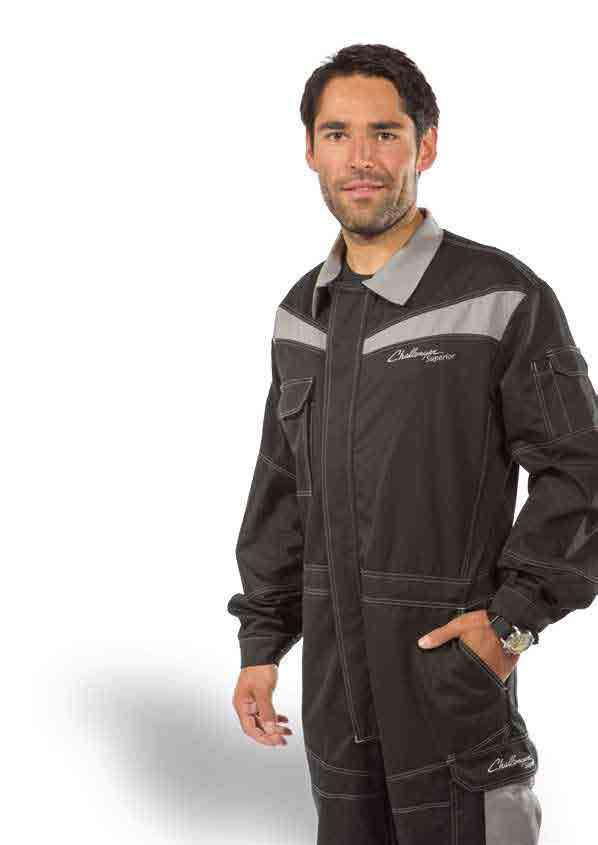 CHALLENGER SUPERIOR COVERALL Practical Challenger Superior coverall made of high-quality stretch material for maximum comfort.