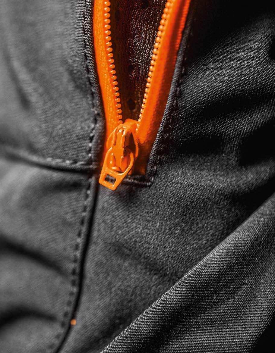 TWO 4 RIDE JACKET Waterproof, softshell motorcycle jacket with protectors» Breathable, wind and waterproof thanks to integrated Z-liner» Water-repellent YKK zips» Mesh lining throughout with optimum