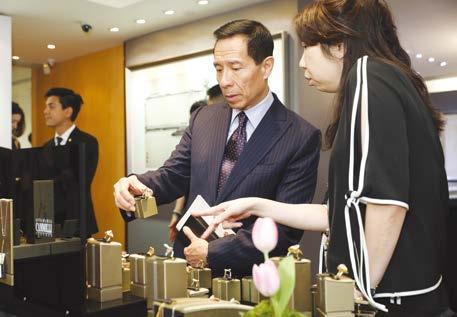 JEWELLERY JNA: What is the primary goal of King Fook Jewellery in 2017? Mok: There are still affluent consumers out there who are willing to spend even in the toughest economic situations.