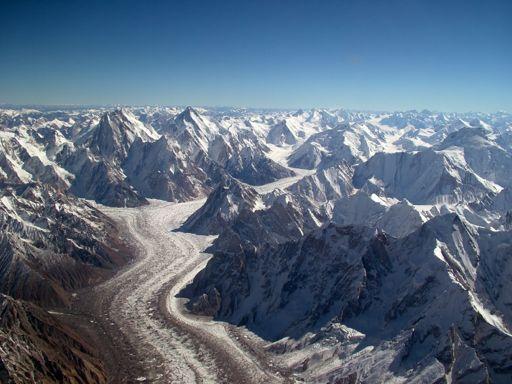 ..! Foto: Baltoro-Gletscher, Karakorum; Guilhem Vellut via, WikiCommons!