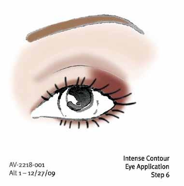 1 Prepare the lid. TOOL: 2 Apply highlight color from brow bone downward toward the contour and from inner corner of the eye onto lid fading upwards into contour.