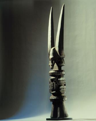Ikenga [shrine figure] 19 th to 20 th century Wood Igbo peoples [Nigeria] Subject