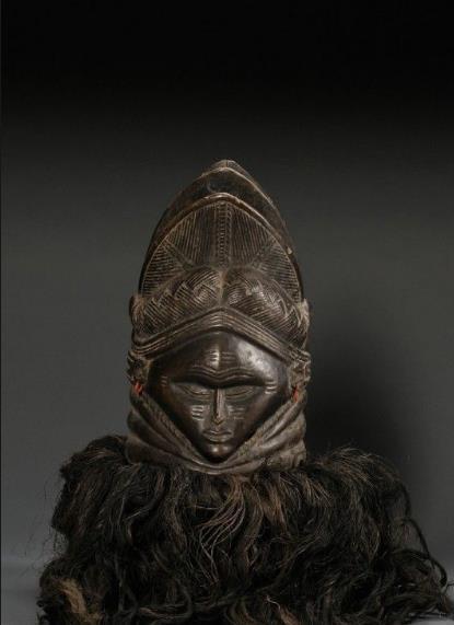 Bundu masks are an important factor in the initiation rights of young women. The Sande Society controls the initiation, education, and acculturation of Mende girls.