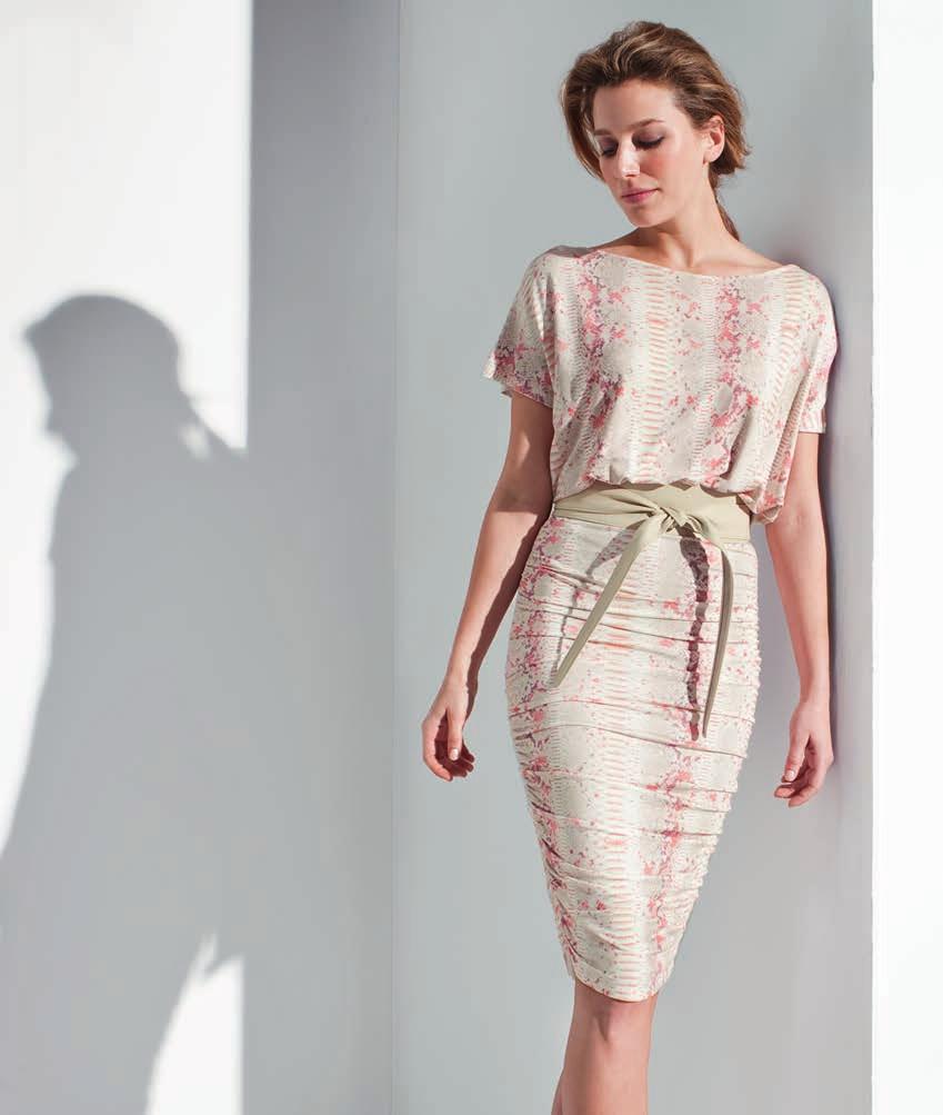 This snake print is a winning mix of runway cool and effortless elegance, making it ideal for