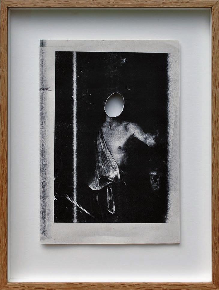 nightmare Photocopie (reproduction de David et Goliath de Caravage), et carton découpés, scotch, 15 x 21 x 0,5 cm, 2010.