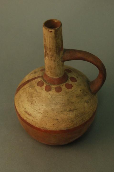 356 Object: Am1907,0319.614 Object type = vessel; vase Description = Vase, vessel made of pottery.