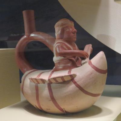 45 Figure 9: Fishing and marine scenes depicted on Moche ceramics.