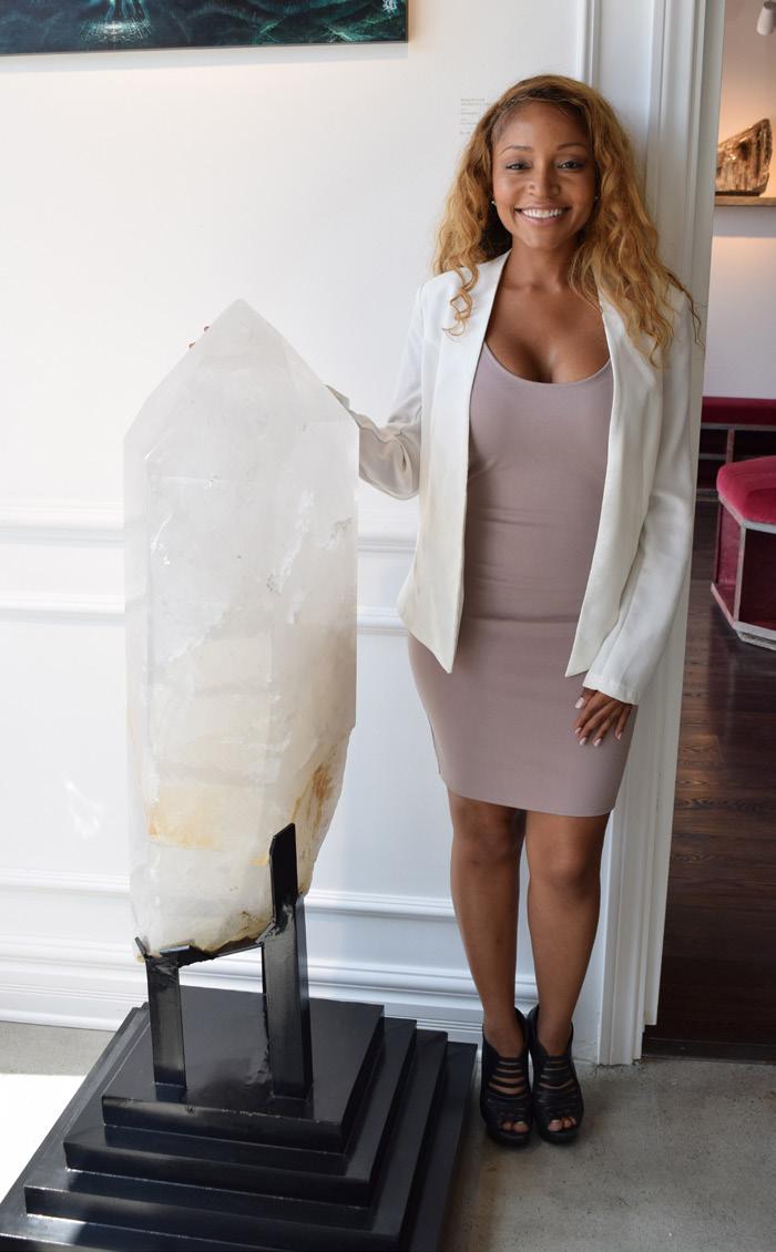 GIANT WHITE QUARTZ POINT This single white quartz point, standing nearly 3 ½ feet tall, will bring powerful energy to anyone s home or office.
