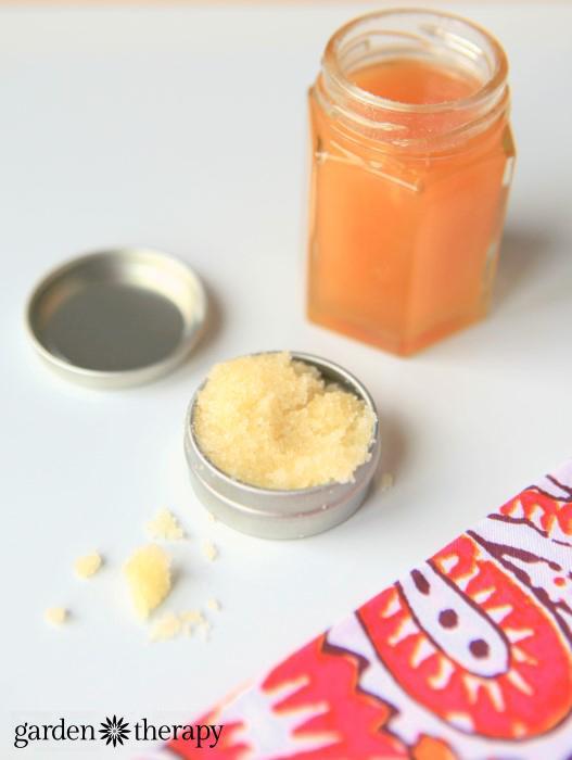 Honey Lip Scrub Keep lips kissable and soft with this healing honey sugar scrub.