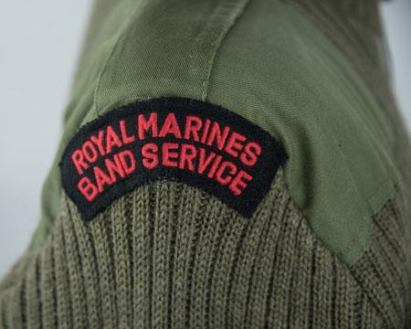 ROYAL MARINES BAND SERVICE shoulder flashes: Embroidered letters (red on dark blue) Effective