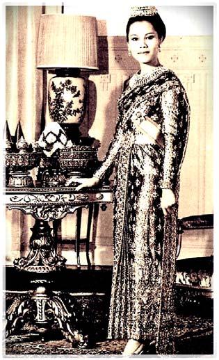 15 Queen Sirikit in Thai Siwalai dress Fig.