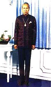 shown in above history. For Thai traditional costume for men, suits were previously preferred until 1977.