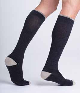 MERINO OUTDOOR PERFORMANCE SOCKS AVAILABLE STYLE AND COLORS Closed Toe = Charcoal (12) Olive (31) CALF (C) COMPRESSION LEVEL 20 30mmHg 20 30mmHg Calf