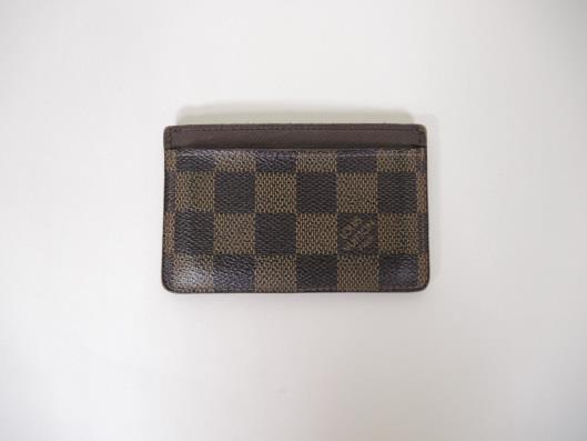 LOUIS VUITTON Damier Card Holder Sold in one day for $99.
